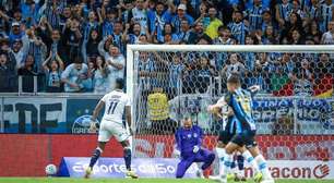 Sob vaias, Grêmio empata em casa com o Remo