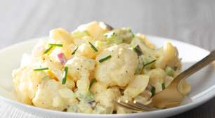 Eu comi a melhor salada de batata da minha vida depois que aprendi esse truque com apenas um ingrediente