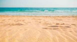 Assustador: homem interage com polvo mais mortal dos oceanos sem saber