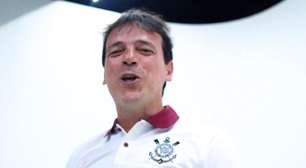 Corinthians anuncia contratação do técnico Fernando Diniz