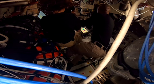 Astronautas da Artemis II retomam contato com a Terra após passaram por lado oculto da lua