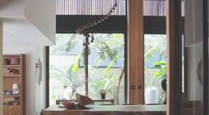 600 m² de área construída, telão de LED na piscina, mesa 3 em 1 e mais: com estilo celeiro, mansão milionária de Ana Castela tem conexão poderosa com infância da cantora