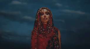 Shakira não está no vídeo de "CHOKA CHOKA": Anitta explica o porquê