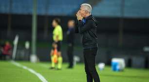 Luís Castro é direto após derrota do Grêmio: "Pior jogo da temporada"