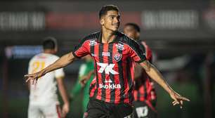 Vitória impõe ritmo, constrói goleada e manda recado no Nordestão