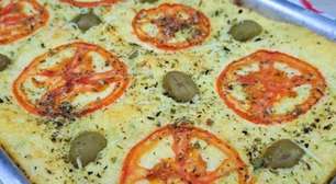 Torta de arroz amanhecido, que é prática, cremosa, deliciosa e leva queijo e presunto