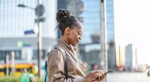 A psicologia afirma que adultos que não têm amigos próximos não são necessariamente introvertidos ou antissociais: trata-se de um mecanismo de defesa