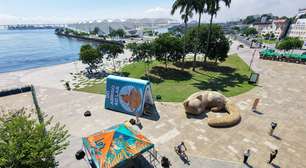 Intervenção com esculturas gigantes transforma a Praça Mauá