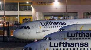 Greve de comissários da Lufthansa provoca cancelamentos em massa de voos na Alemanha