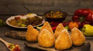 Coxinha entra no top 10 de melhores comidas de rua da América do Sul; veja pra quais ela perdeu