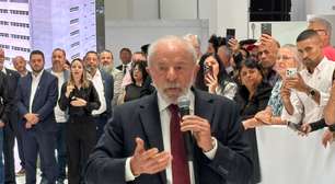 Atrasado e de olho no relógio: Lula adota tom mais firme em ritmo de pré-campanha