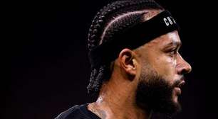 Depay faz post enigmático e levanta dúvidas sobre seu futuro no Corinthians