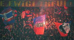 Incêndio destrói vestiário de estádio e adia jogo na Europa; entenda