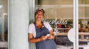 A psicologia revela: o que existe por trás do hábito de quem fala sozinho