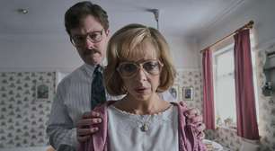 Por que deixaram a tia de Harry Potter loira na nova série? Existe uma explicação para isso