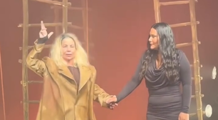 BBB 26: Chaiany vai ao teatro pela primeira vez e é chamada ao palco em peça de Danielle Winits; veja