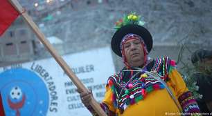 Em crise, Peru vai às urnas com 35 candidatos à Presidência