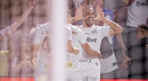 Dominante, Santos vence o Atlético-MG na Vila e respira no Brasileirão