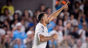 Moisés celebra vitória santista e projeta Série A: 'Humildade e pés no chão'