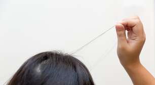 O que significa a mania de arrancar cabelo da cabeça, segundo a psicologia?