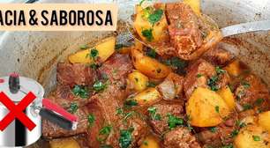 Carne de panela com batata, uma carne super macia e suculenta feita sem panela de pressão