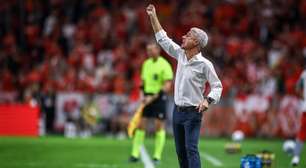 Luís Castro: "O Grêmio ainda não está preparado para vitórias em sequência"