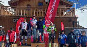 Capixaba Leopoldo Pignaton Fagnani levanta o troféu do Campeonato Francês de Slalom Sub 16 de Esqui Alpino