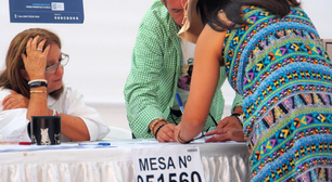 Eleitores do Peru votam em acirrada corrida presidencial e segundo turno se aproxima