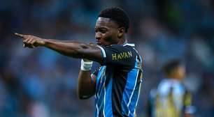 Amuzu tem suspeita de lesão muscular e deve desfalcar o Grêmio na Copa Sul-Americana