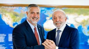 Lula anuncia Paulo Pimenta como novo líder do governo na Câmara