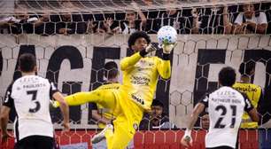 Goleiro do Corinthians exalta postura no Dérbi e destaca defesas importantes