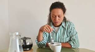 Sou endocrinologista e garanto: "Tomar o café da manhã depois das 9 horas pode aumentar os níveis de cortisol"