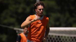 Nuno Moreira perde espaço com Renato Gaúcho no Vasco e sequer participa do último jogo