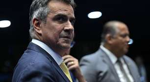 Ciro Nogueira, que apoiou Jair em 2022, pressiona Flávio Bolsonaro a moderar discurso para viabilizar aliança