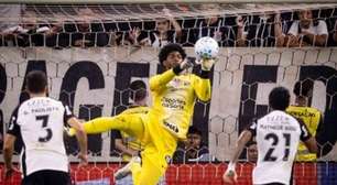 Hugo Souza celebra empate e entrega do Corinthians no Dérbi