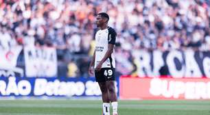 Corinthians estuda punição para André Luiz por expulsão após gesto obsceno