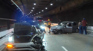 Acidente com Porsches deixa um ferido e bloqueia parte do túnel Ayrton Senna, em SP