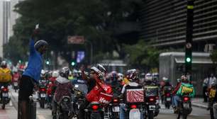 Entregadores e motoristas de aplicativo protestam em SP contra projeto que regulamenta o setor