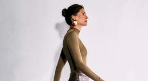 Isabella Fiorentino potencializa marrom com acessórios dourados