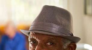 Envelhecimento, tecnologia e exclusão: Um país que envelhece e finge que não vê