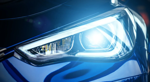 Projeto quer liberar farol de LED em carros antigos no Brasil