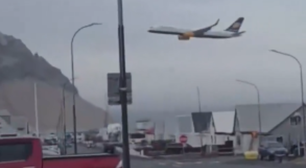 Piloto faz rasante sobre cidade na Islândia em voo de despedida e vira alvo de investigação; veja vídeo