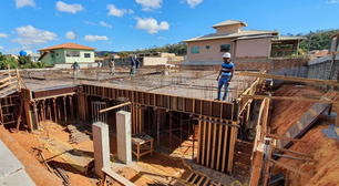 Especialista fala sobre juros altos, moradia e saneamento