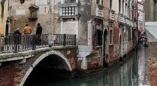 Bienal de Veneza poderá sofrer consequências por participação russa, avalia Meloni