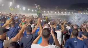 Torcedores do Rivadavia fazem festa antes de jogo contra o Fluminense