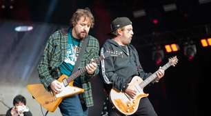 Charlie Brown Jr de Thiago e Marcão anuncia turnê acústica com 9 shows