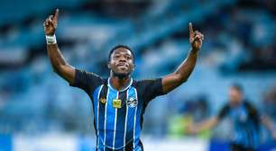 Mesmo com expulsão, Grêmio vence o Riestra na Sul-Americana