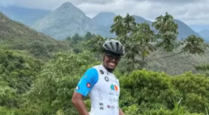 No Dia do Ciclista, veja famosos que adotam a bike como estilo de vida