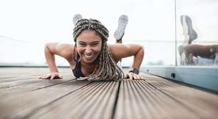 Nem 10, nem 50: veja quantos burpees por dia realmente ajudam a queimar gordura e ganhar fôlego