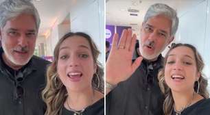 Ex-BBB Samira tenta brincadeira com William Bonner, mas passa mico: 'Forçada'